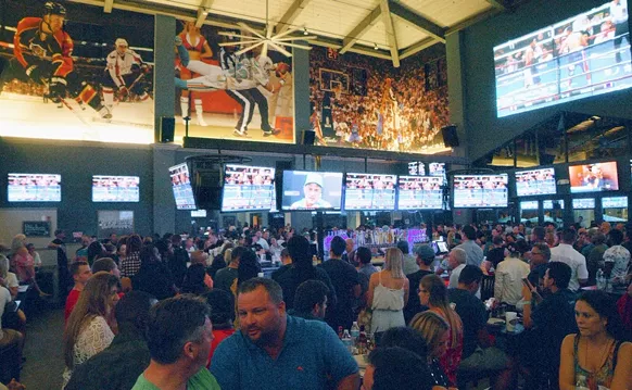 Image: 7 Best Sports Bars in Fort Lauderdale