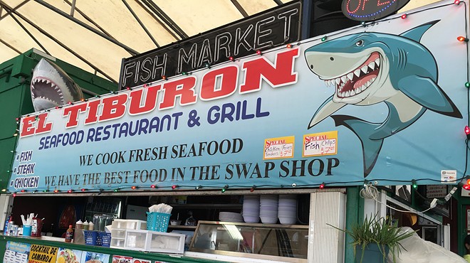 El Tiburon Seafood Restaurant & Grill
