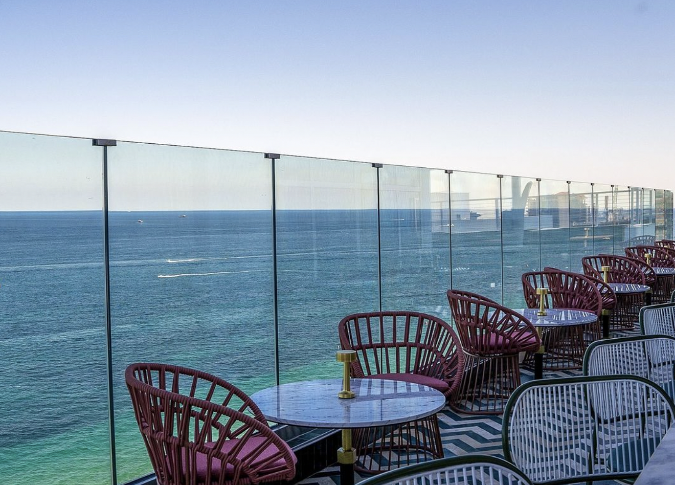 Nubé rooftop opened on the 26th floor of the Hilton Fort Lauderdale Beach Resor