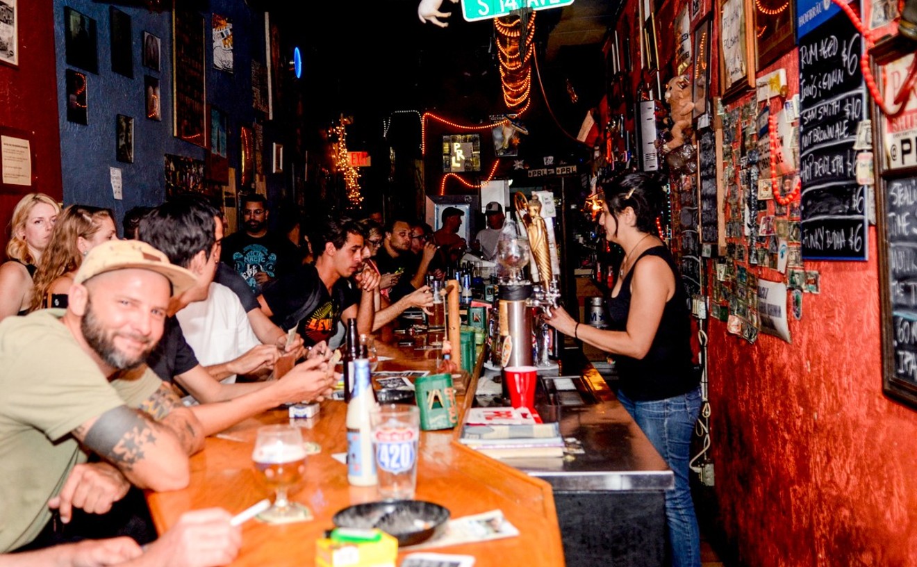 The Five Best Dive Bars in Hollywood