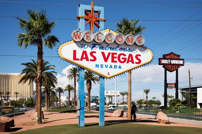 Pier 66's futuristic tower comes out of the Googie's architectural style, with the Welcome to Fabulous Las Vegas sign among its most iconic examples. - THOMAS WOLF, FOTO-TW.DE / WIKIMEDIA COMMONS / CC BY-SA 3.0