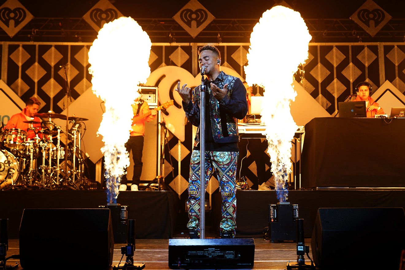 Ozuna performs onstage during iHeartRadio’s Y100 Jingle Ball 2019.
